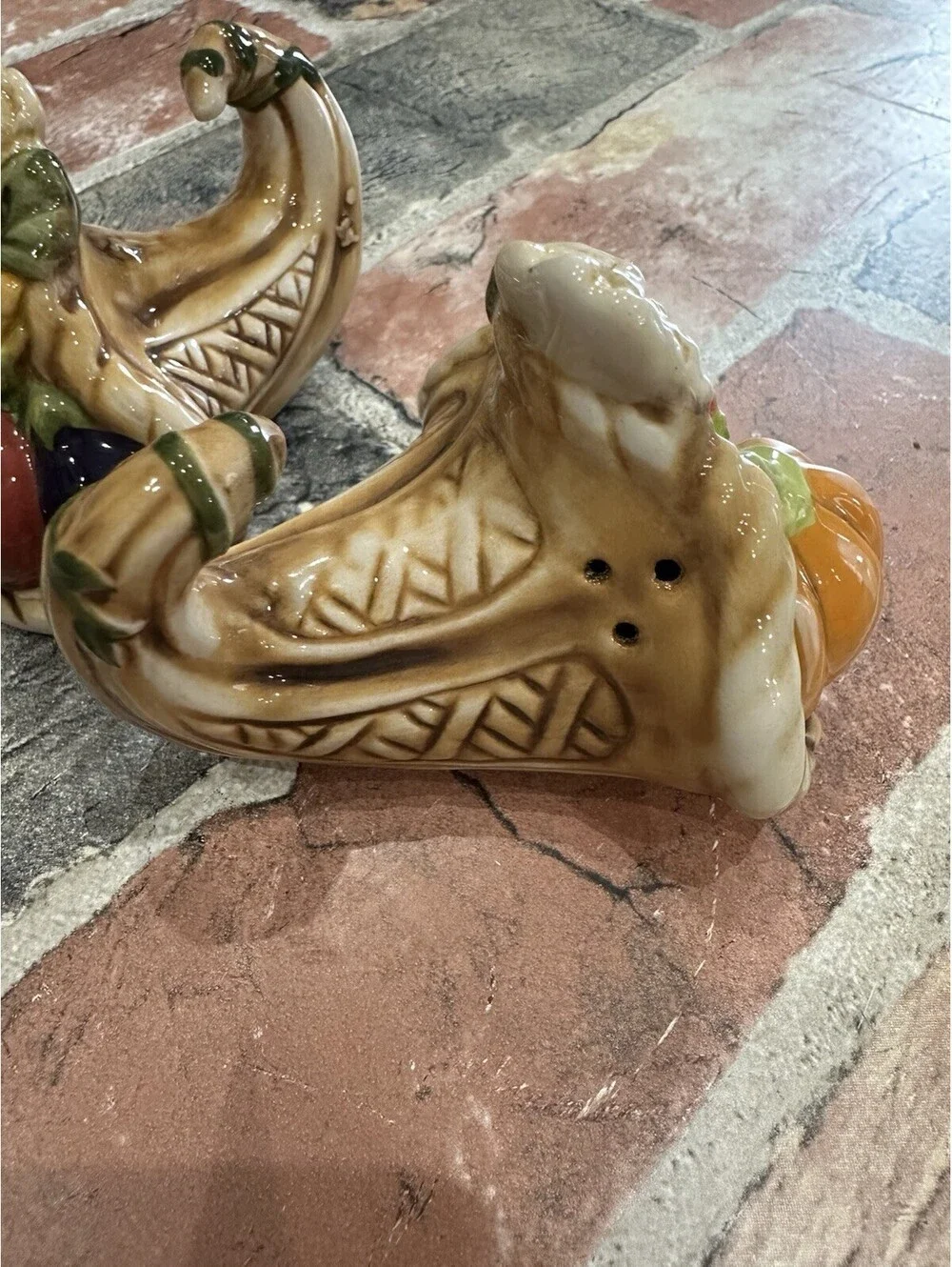 Ceramic Cornucopia Horn of Plenty Salt & Pepper Shakers Set, Multicolor